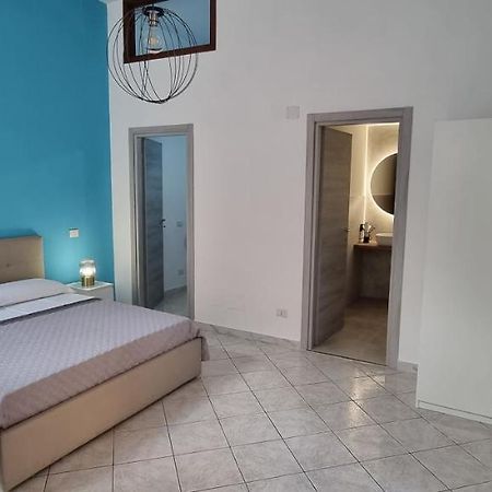Grazioso Appartamento -Centro Storico Vic Strit Pozzuoli Bagian luar foto