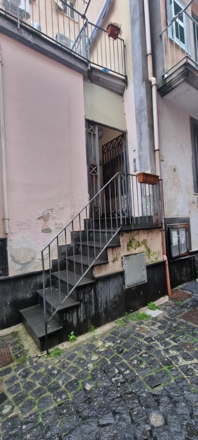 Grazioso Appartamento -Centro Storico Vic Strit Pozzuoli Bagian luar foto